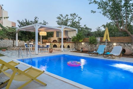 Stylish Vacation Villa Camellia at Atsipopoulo