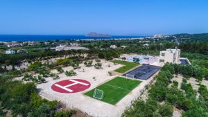 Villas de luxe avec vue sur la mer Liberty and Freedom avec terrain de football / basket