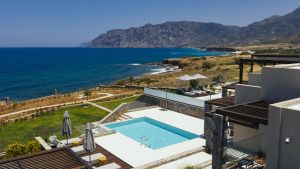 Villa de luxe en bord de mer Yades Two avec salle de sport et sauna, vue sur l'océan, dans le golfe de Mirabello