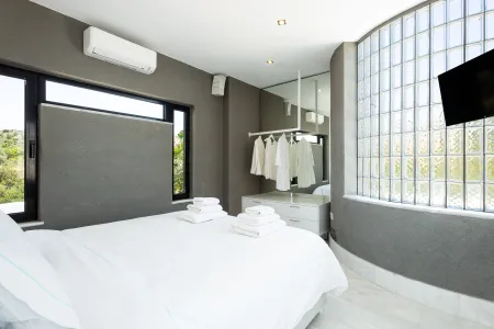 double bedroom