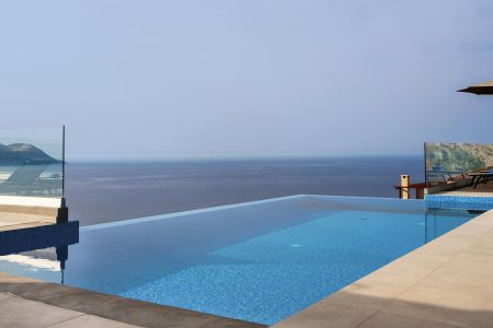 infinity pool