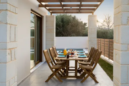  dining area