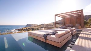 Villa Nuez exclusive au bord de l'eau sur deux étages, ambiance minimale et aérée, lunes de miel de célébrités, dans l'est de la Crète