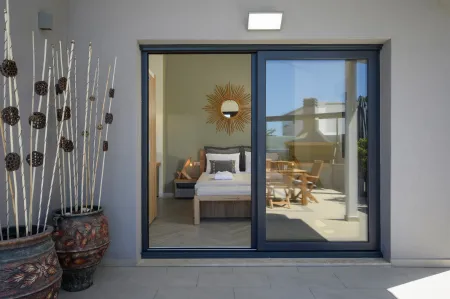  bedroom balcony