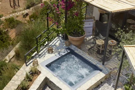  Garden suite jacuzzi