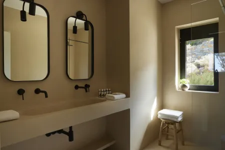   Garden suite bathroom