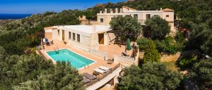 Villa rustique et chic Feel Estella dans le sud de la Crète, piscine et jardin oasis, vue sur la mer et le paysage