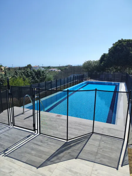  pool fence