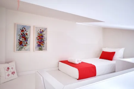  twin bedroom detail