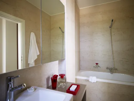 bathroom first floor (villa one)