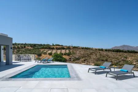  pool view