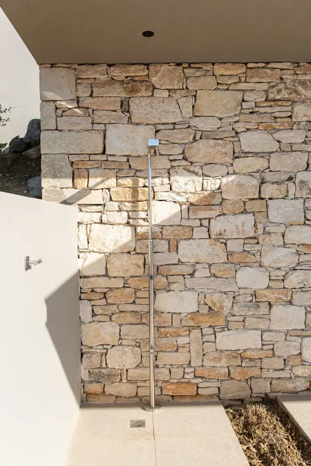  shower in the pool area 