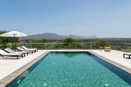  Pool view