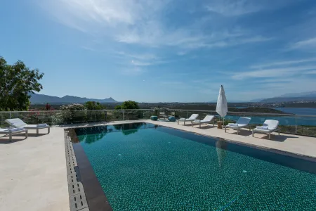  Pool view