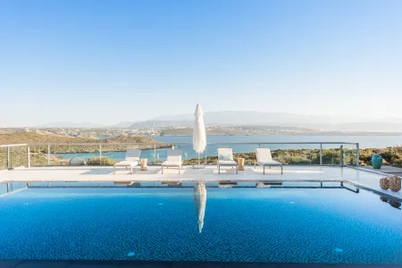  Pool view