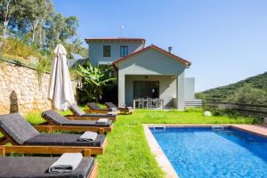 Familienvilla Thalia, ideal für einen abgeschiedenen und ruhigen Urlaub mit privatem Pool