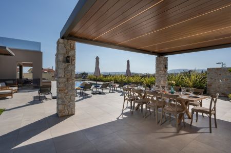  Dining area