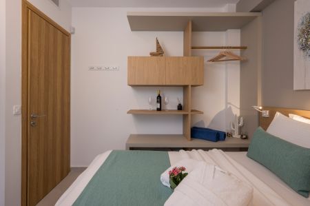   Double bedroom