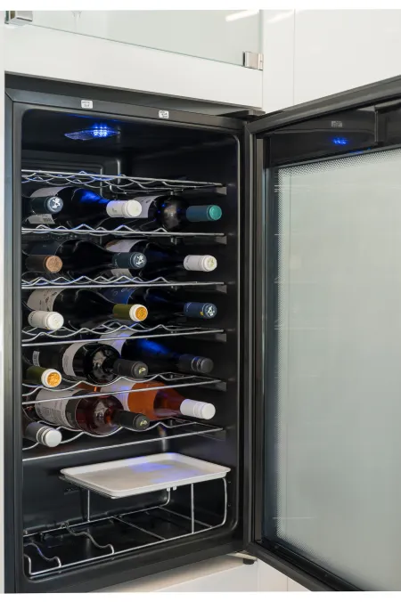  Wine cooler