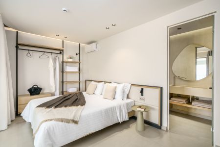  Double bedroom