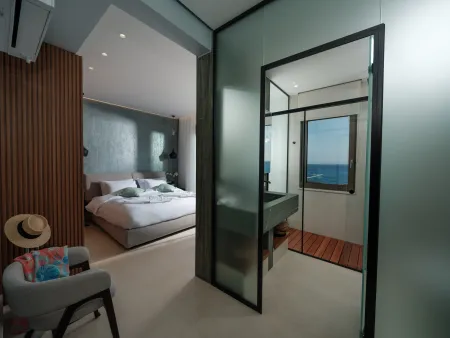  Double bedroom