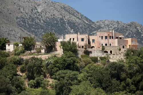  houses on top of hill