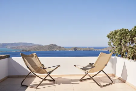  balcony sitting area