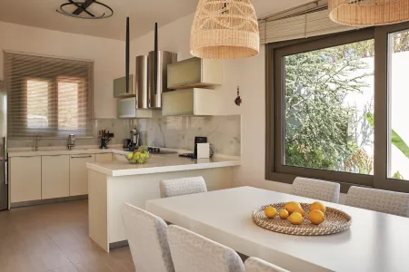  kitchen and dining area