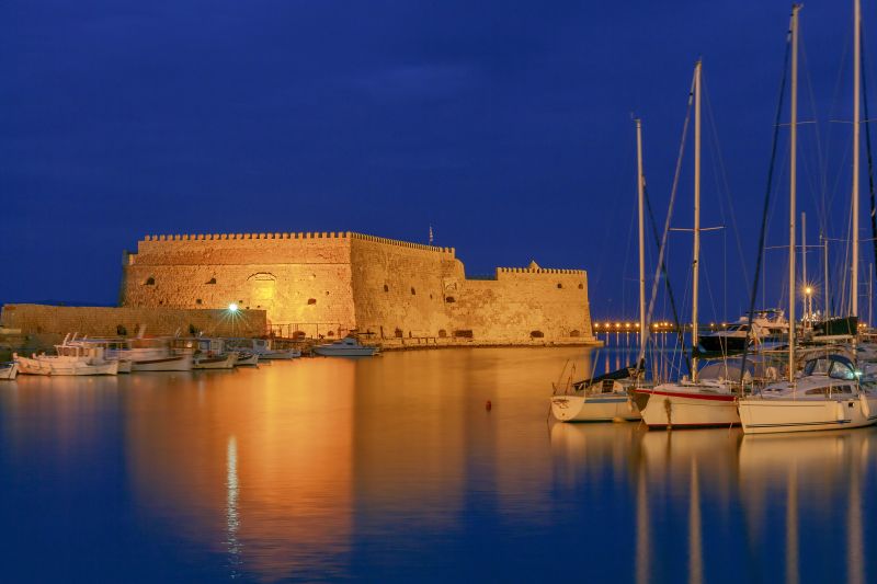 Heraklion Stadtmauern für kulturelle Spaziergänge